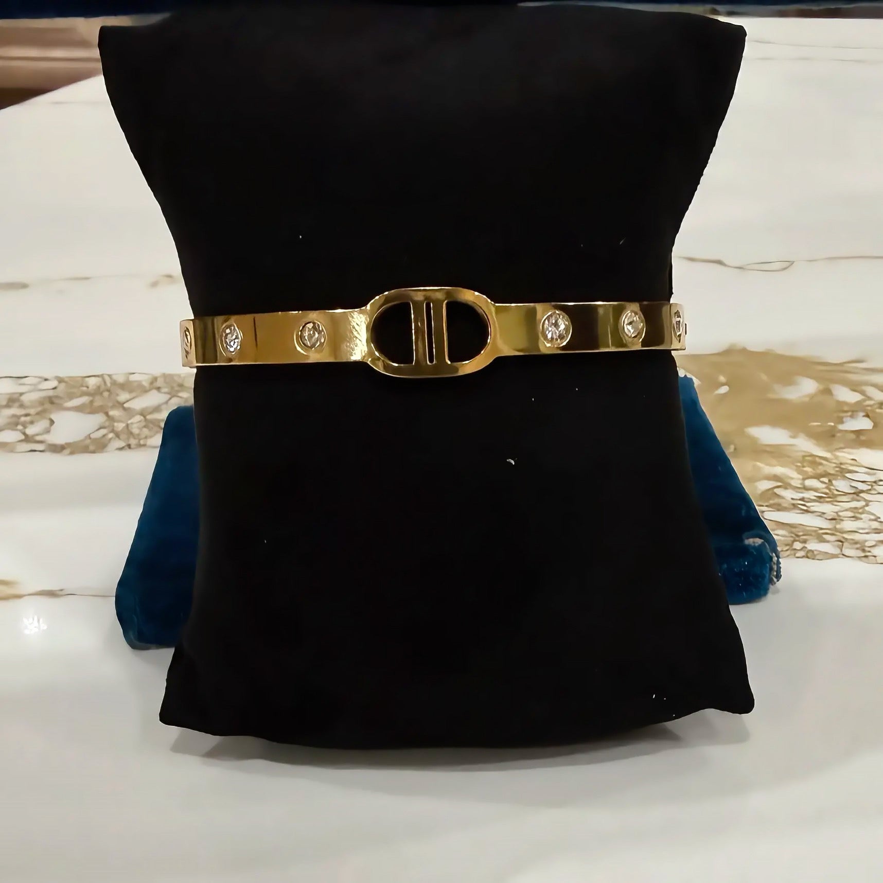 18K Gold Plated Buckle Bangle