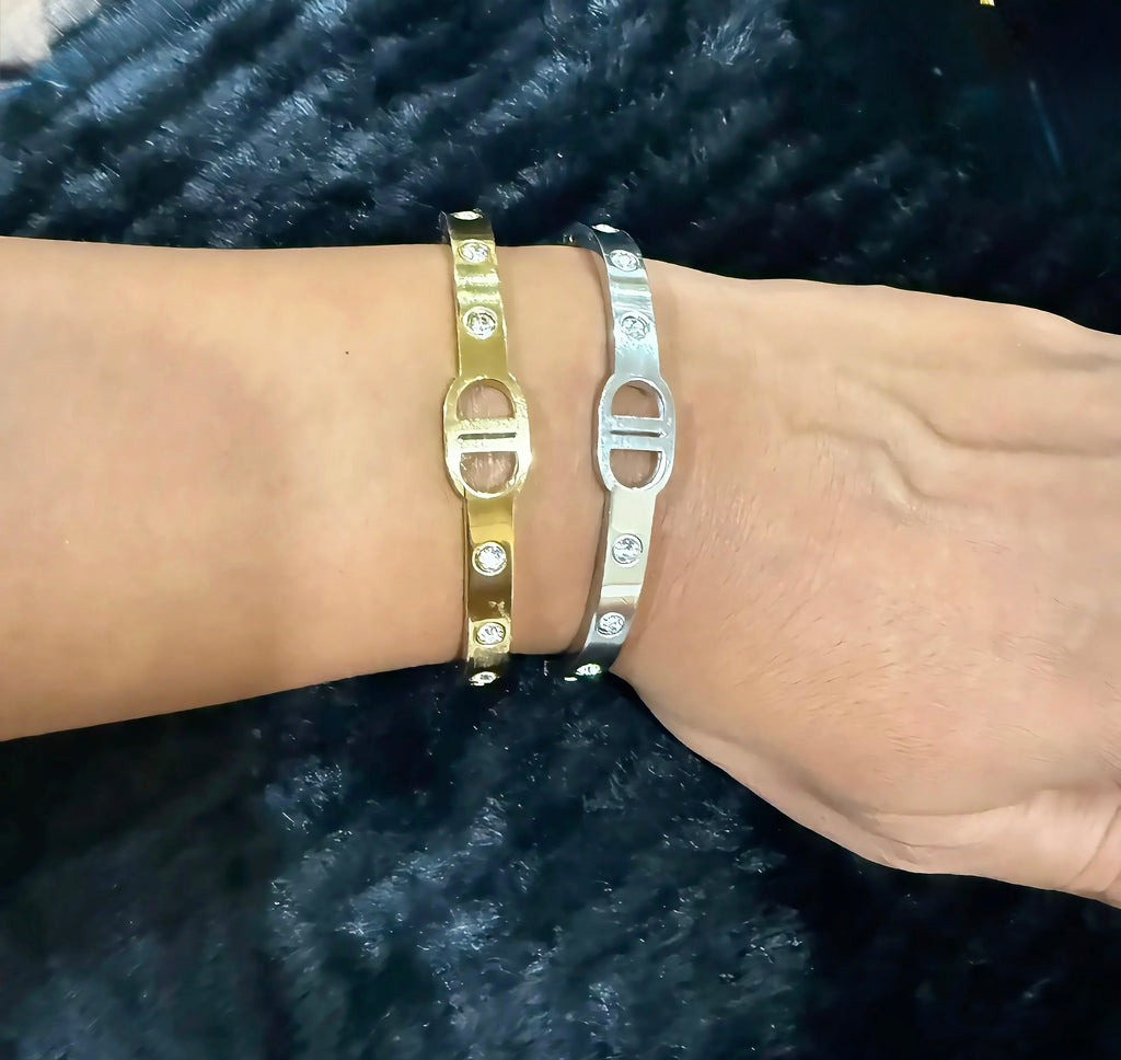 18K Gold Plated Buckle Bangle